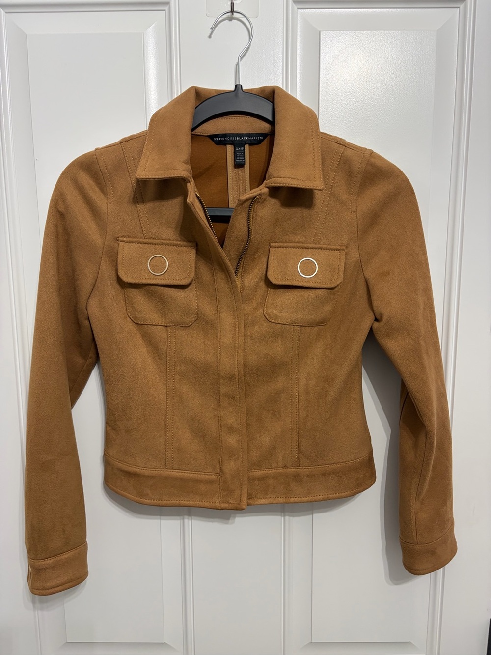 White House Black Market Tan Faux Suede Cropped Zip Jacket – Size XXS (EUC)